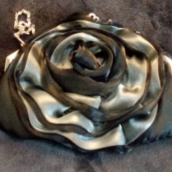 Fendi - Paul Frank - Puma - Tommy H. - Aldo - Frankie & Johnie - One of a kinds - Picture 7 of 16